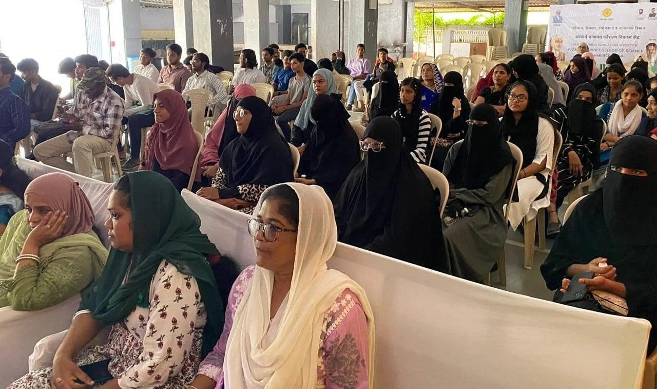 Students Listening to PM Narendra Modi Address